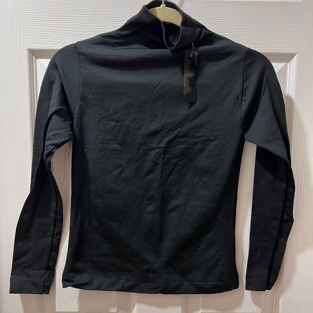 Art Club Black Mock Neck Athletic LS‎ Performance Top Base Layer Workout Shirt-L